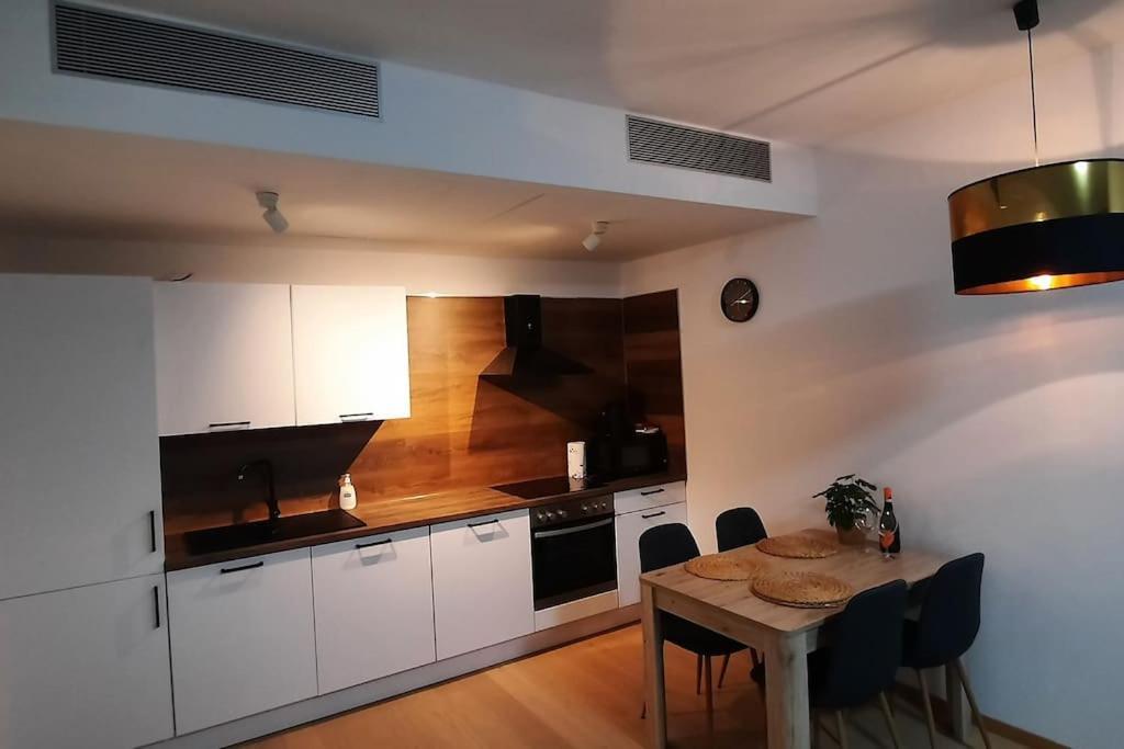 Sky-Park Flat&Parking Apartment Bratislava Ngoại thất bức ảnh